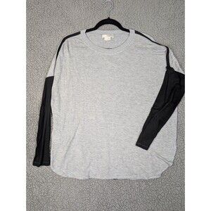 Label + Thread Elle Block Crew Gray Soft Long Sleeve With Black Sleeves Size Med